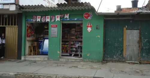 TIENDA DE BARRIO CALLE 39A SUR 3C 26 ESTE TIENDA DE BARRIO CALLE 39A SUR 3C 26 ESTE
